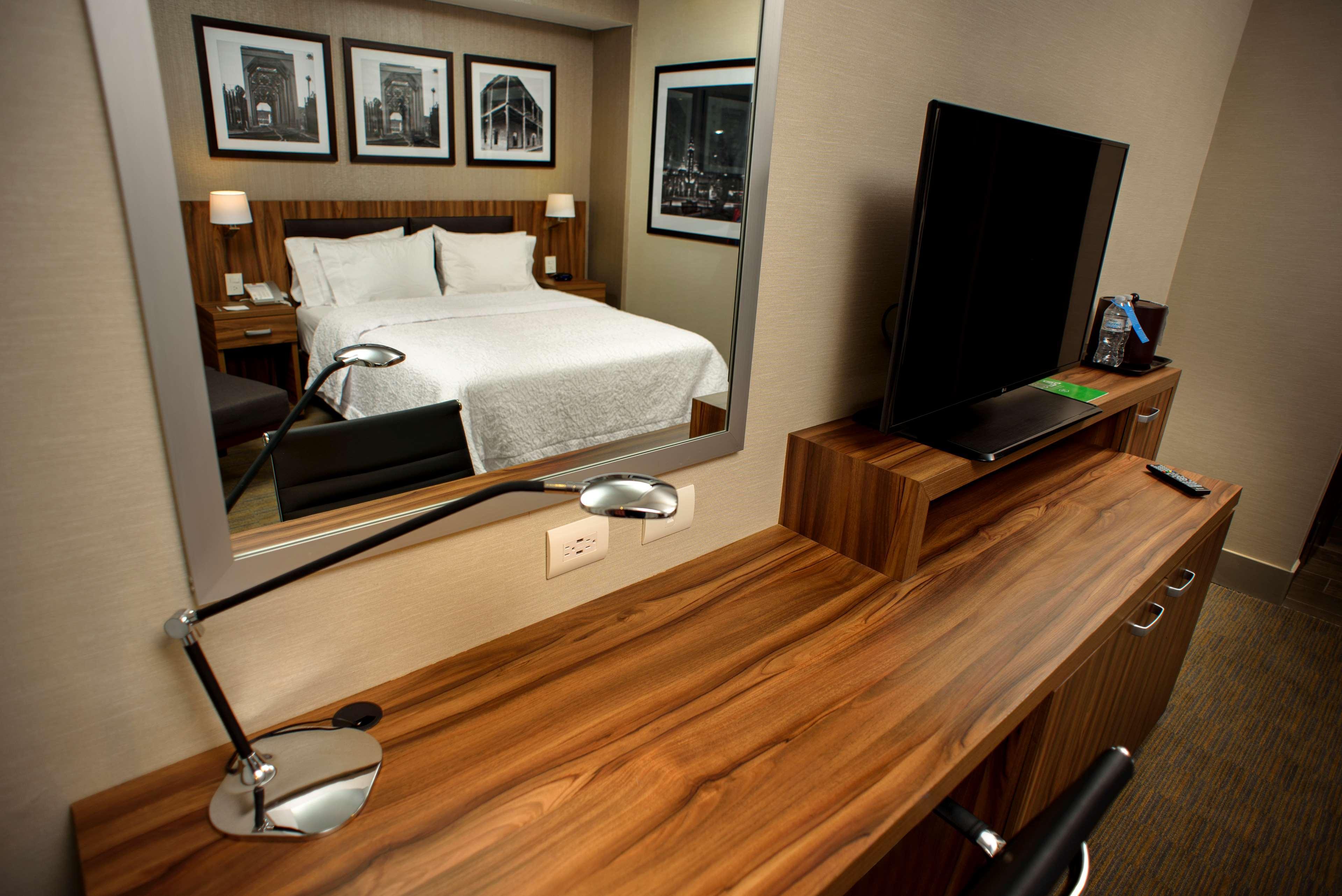 Hampton Inn Piedras Negras Exterior foto