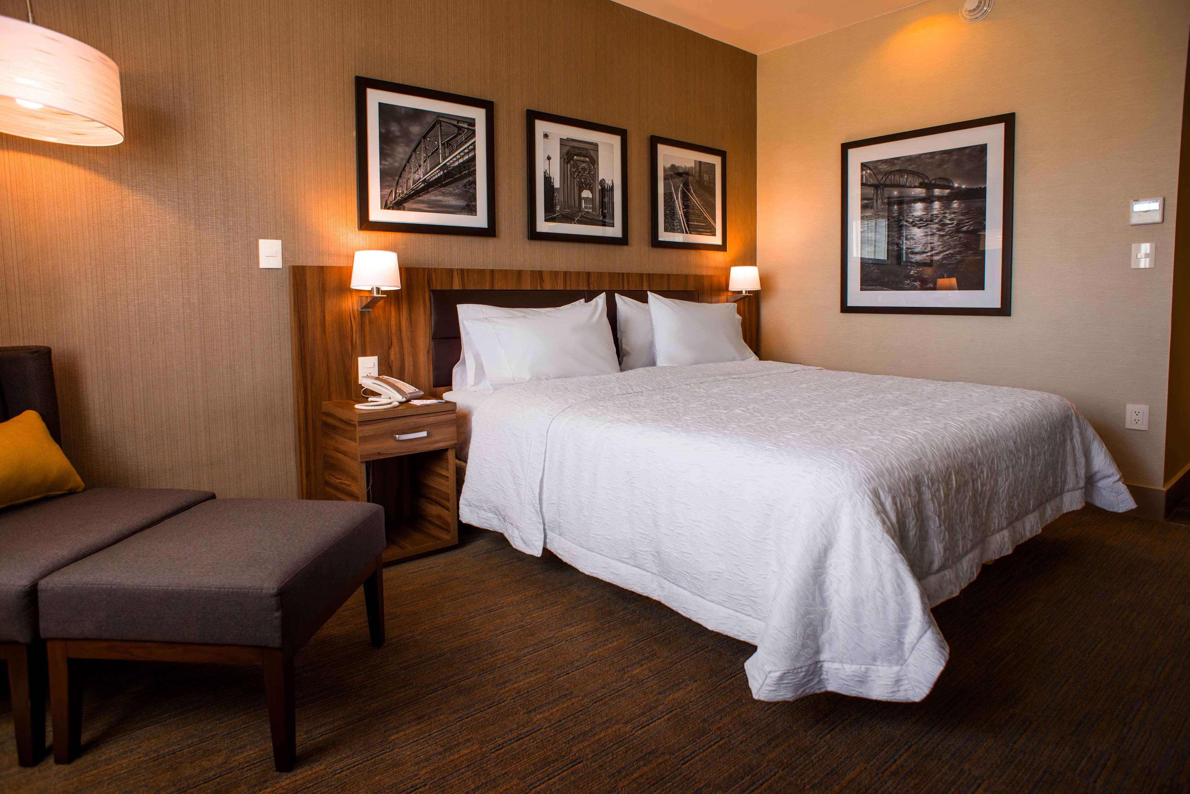 Hampton Inn Piedras Negras Exterior foto